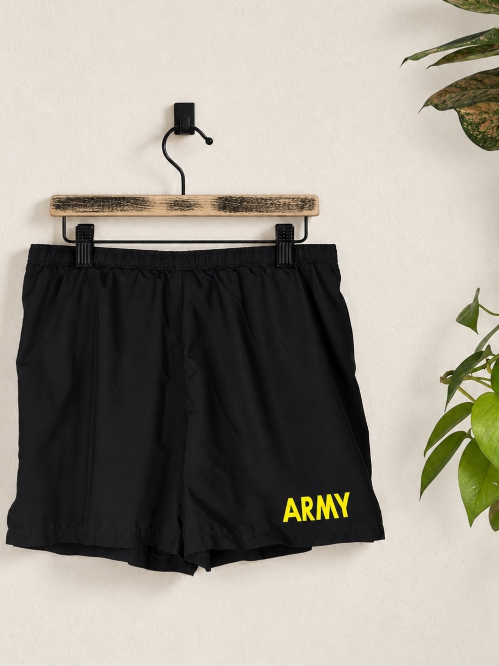 U.S. Army Black PT Running Shorts Large Yellow Logo Built-In Brief Liner APFU